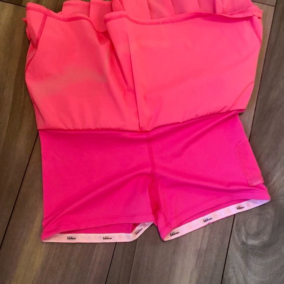 NWT Lululemon 6 Pace Setter Skirt RARE Pinkalicious Hot Pink Rear Pleats - Picture 7 of 15